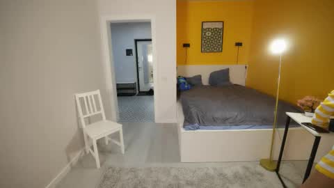 Snapshot of kissmesloww chatting on 10.22.25 Snezhana online show from 10.22.25