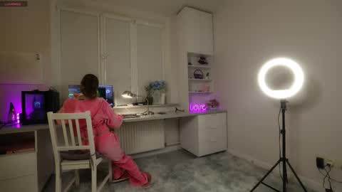 Snapshot of kissmesloww chatting on 11.01.25 Snezhana online show from 11.01.25