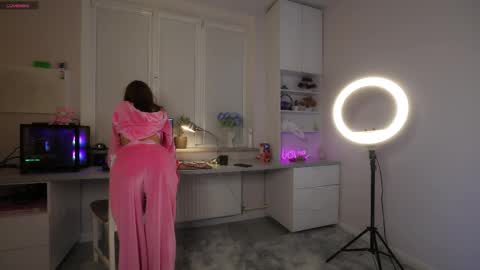 Snapshot of kissmesloww chatting on 11.02.25 Snezhana online show from 11.02.25