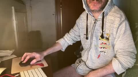 kissofbanned1983 online show from 04.13.26