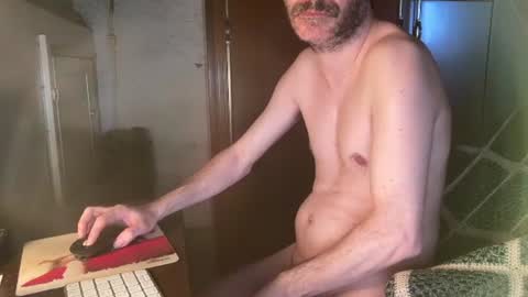 Snapshot of kissofbanned1983 chatting on 06.05.26 kissofbanned1983 online show from 06.05.26