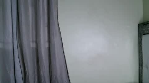 Snapshot of kisssmiles chatting on 10.18.25 kisssmiles online show from 10.18.25