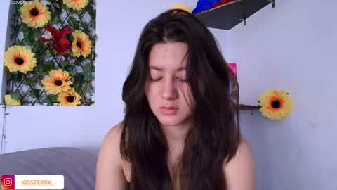 Snapshot of kisstarxxx chatting on 02.21.26 Helena and Brad online show from 02.21.26