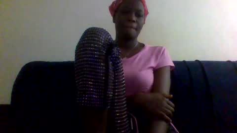 Snapshot of kissybabe01 chatting on 10.25.25 kissybabe01 online show from 10.25.25