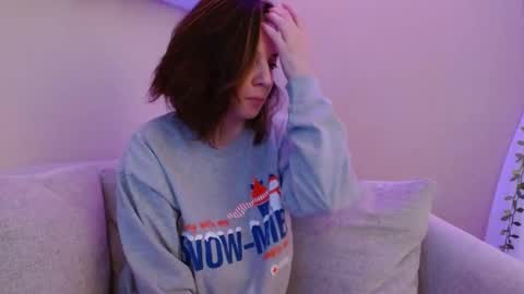 Snapshot of kitatochips chatting on 02.10.25 KitatoChips online show from 02.10.25