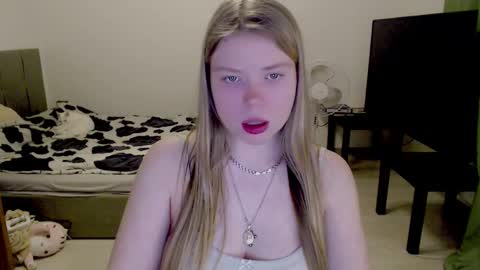 Jennyblonde and Emmabrunette online show from 02.19.25