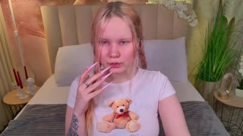 kittenxoann online show from 04.10.26