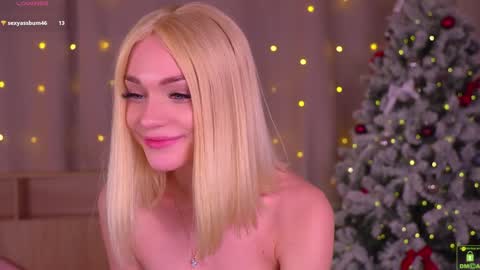 Snapshot of kittessa chatting on 01.14.25 Tessa online show from 01.14.25