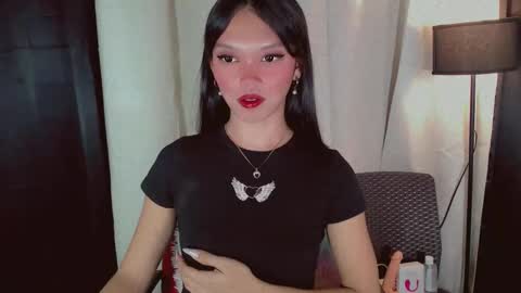 Snapshot of kitteylovesyou chatting on 10.08.25 KITTY online show from 10.08.25