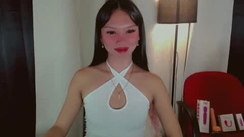 Snapshot of kitteylovesyou chatting on 11.08.25 KITTY online show from 11.08.25