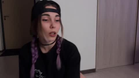 Snapshot of kittie_bear chatting on 02.12.25 Veronica online show from 02.12.25