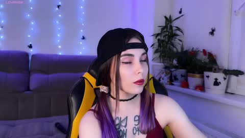 Snapshot of kittie_bear chatting on 10.26.25 Veronica online show from 10.26.25