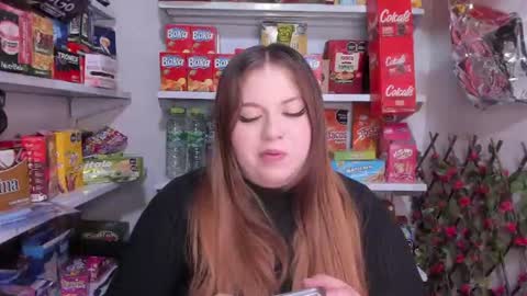 Snapshot of kitty__pinnk chatting on 07.12.26 KAROL online show from 07.12.26