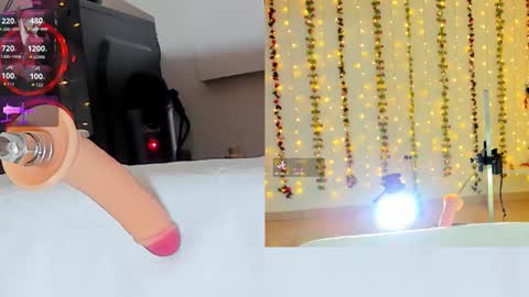 Snapshot of kitty__rosse__ chatting on 10.10.25 Kitty online show from 10.10.25