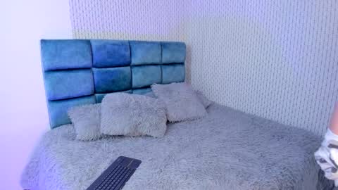 Kitty online show from 01.24.25