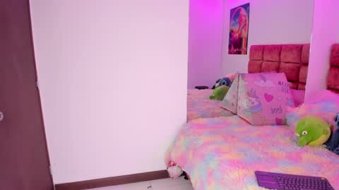 Kitty online show from 10.27.25