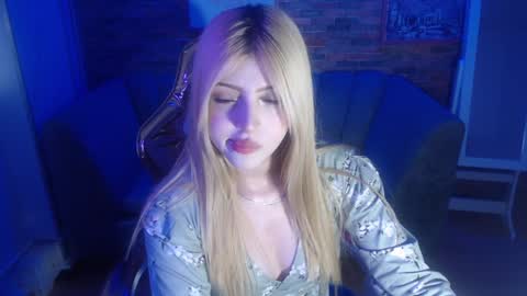 kitty_fox_b online show from 12.05.24