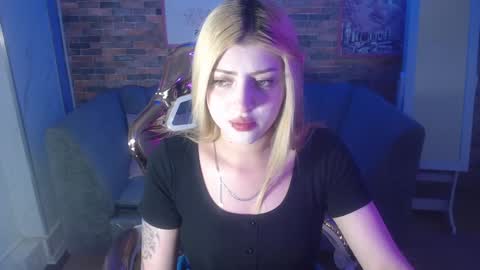 kitty_fox_b online show from 12.09.24