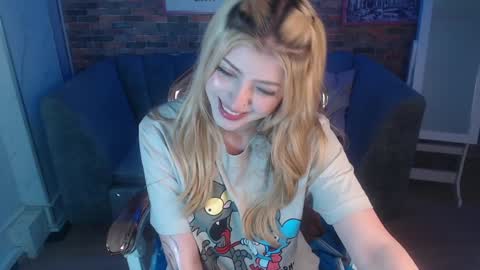 kitty_fox_b online show from 12.12.24