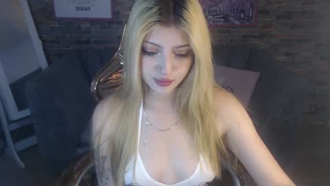 kitty_fox_b online show from 01.18.25