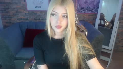 kitty_fox_b online show from 02.06.25
