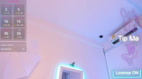 kitty_love01 online show from 10.23.25