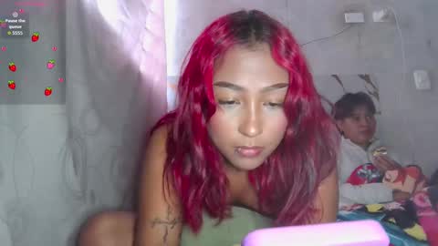 Snapshot of kitty_moon2 chatting on 11.13.25 Kitty online show from 11.13.25