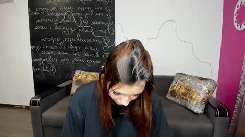 Kate online show from 11.23.25