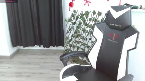 kitty_vaal online show from 02.09.25