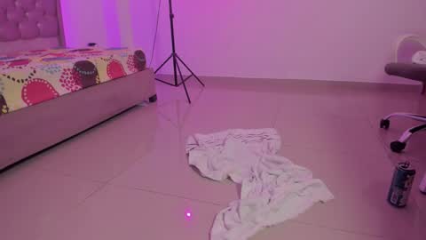 kitty_violet11 online show from 01.08.26