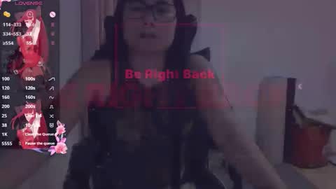 Snapshot of kittybabe0528 chatting on 11.14.25 kittybabe0528 online show from 11.14.25