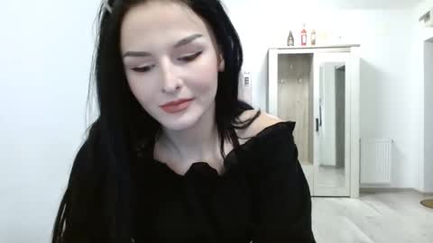 Kitty online show from 11.24.25