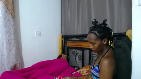Snapshot of kittyfay_ chatting on 04.18.26 Fay online show from 04.18.26