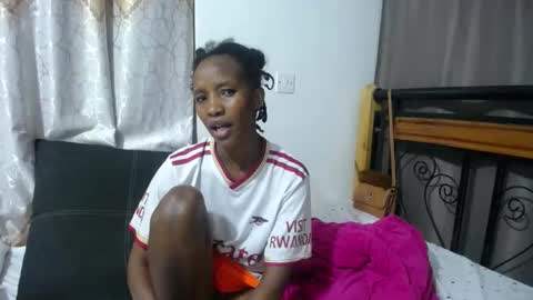 Snapshot of kittyfay_ chatting on 04.30.26 Fay online show from 04.30.26