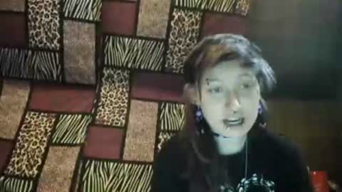 Snapshot of kittyispurring420 chatting on 12.10.24 Kitty online show from 12.10.24