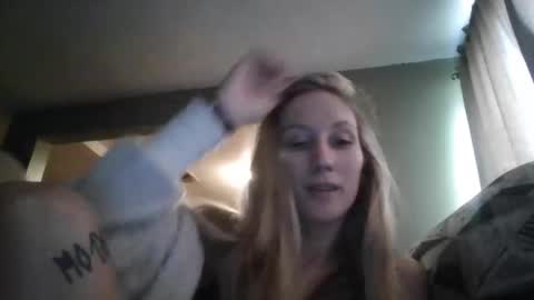 Snapshot of kittyk95 chatting on 10.17.25 kittyk95 online show from 10.17.25