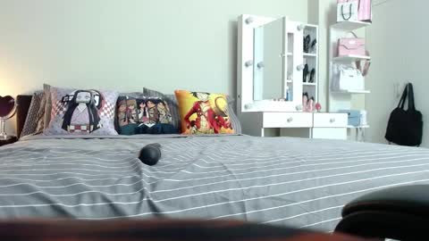 Isabel online show from 12.06.24