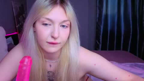 Snapshot of kittykendall chatting on 04.28.26 kittykendall online show from 04.28.26
