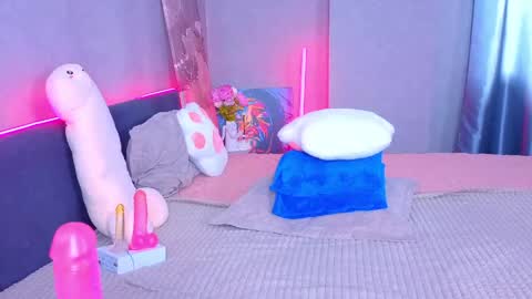 Snapshot of kittykendall chatting on 05.16.26 kittykendall online show from 05.16.26