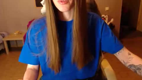 Snapshot of kittylovemoon chatting on 06.02.26 KittyloveMoon online show from 06.02.26