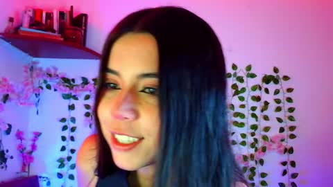 Snapshot of kittyuwu_ chatting on 10.27.25 Kittyuwu online show from 10.27.25