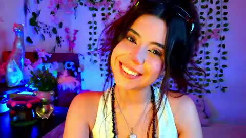 Snapshot of kittyuwu_ chatting on 11.07.25 Kittyuwu online show from 11.07.25