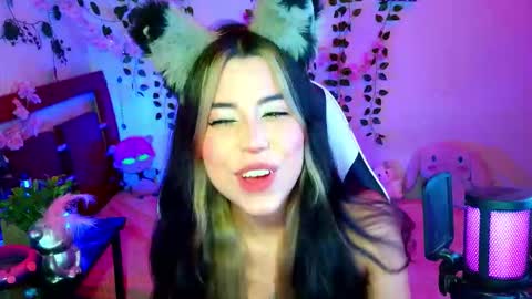 Snapshot of kittyuwu_ chatting on 02.06.26 Kittyuwu online show from 02.06.26