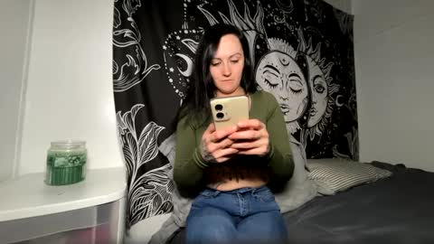 Kitty online show from 02.14.25