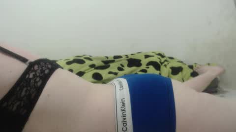 kittywhiteass online show from 02.01.25