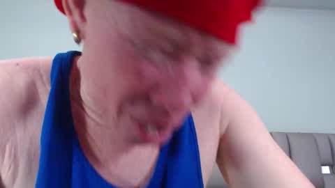 kittywhiteass online show from 09.21.25