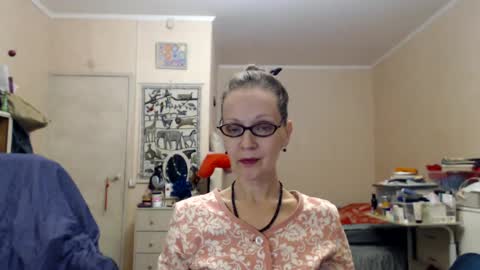 Snapshot of kiuminberry chatting on 01.11.25 KiuminBerry online show from 01.11.25