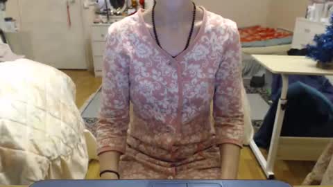 KiuminBerry online show from 12.14.25