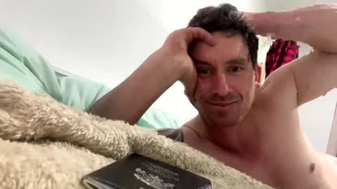 Snapshot of kiwibuzzer chatting on 10.21.25 Champ online show from 10.21.25