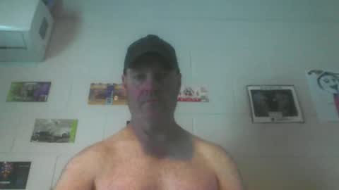 Snapshot of kiwiguy19773 chatting on 10.19.25 kiwiguy19773 online show from 10.19.25